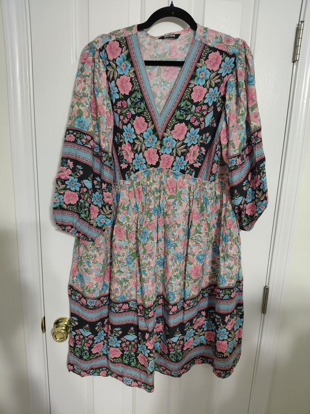 Floral V-Neck Tiered Blouse Dress in Pink & Blue